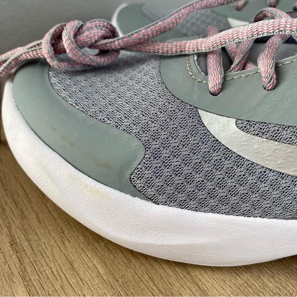 Athletic Works Gray Woman’s Jogger Sneaker - Picture 8 of 9